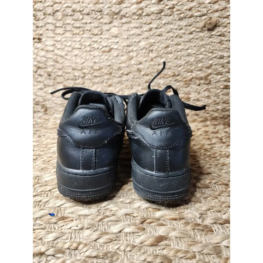 Nike Air Force 1 LE Triple Black Size 7Y Sneakers Shoes Casual School Lifestyle